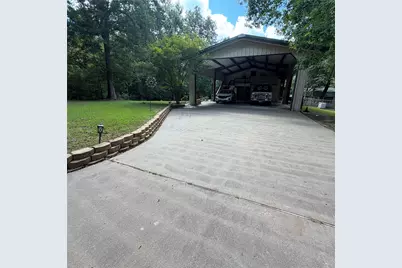 149 S Dove, Livingston, TX 77351 - Photo 1