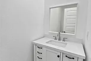 8141 Jeffery St, Houston, TX 77028 - Photo 11