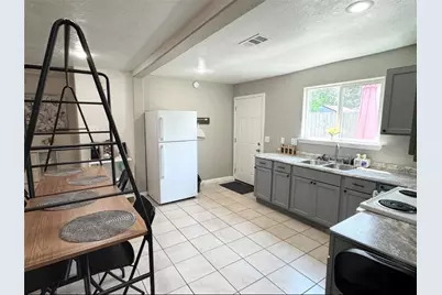 601 Main Street, Pasadena, TX 77506 - Photo 17