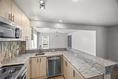 1716 Maryland Street #A, Houston, TX 77006 - Photo 7