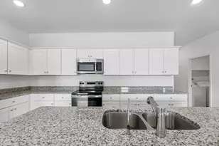 3305 Nautical Mile Dr, Dickinson, TX 77539 - Photo 3
