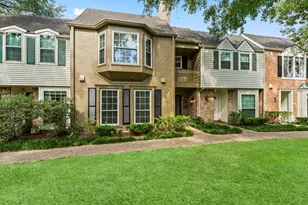 13346 Trail Hollow Dr, Houston, TX 77079 - Photo 9