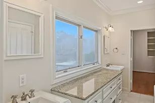 12018 Surrey Ln, Bunker Hill Village, TX 77024 - Photo 37