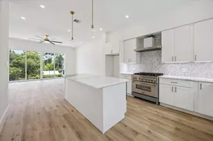 1034 W 17th St St, Houston, TX 77008 - Photo 7