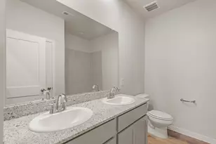 9 Riverwood Circle Ct, Angleton, TX 77515 - Photo 3