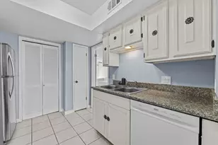 6517 Wanda Ln, Houston, TX 77074 - Photo 9