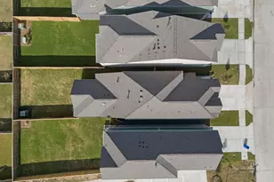 10126 Palm Spgs Pl, Iowa Colony, TX 77583 - Photo 5