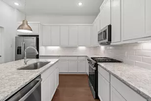 10126 Palm Spgs Pl, Iowa Colony, TX 77583 - Photo 15