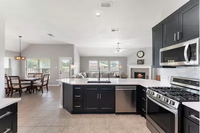 38318 E Sulphur Creek Drive, Magnolia, TX 77355 - Photo 11