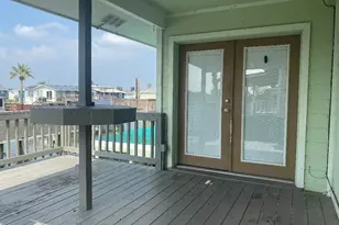 181 Barracuda St, Hitchcock, TX 77563 - Photo 5