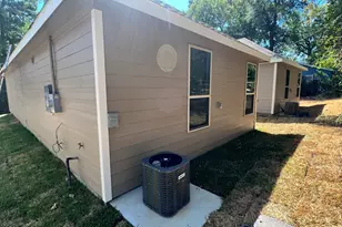 11606 Vistawood St, Willis, TX 77318 - Photo 7