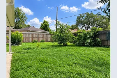 8831 Hendon Ln, Houston, TX 77036 - Photo 27