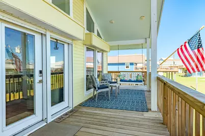 12910 Buccaneer Parkway, Freeport, TX 77541 - Photo 11