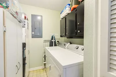 12910 Buccaneer Parkway, Freeport, TX 77541 - Photo 29