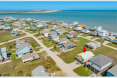 12910 Buccaneer Parkway, Freeport, TX 77541 - Photo 5