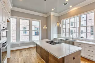 19 Robita St, Houston, TX 77019 - Photo 3