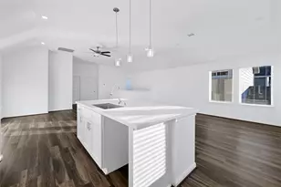 14963 Eagle Feather Dr, Houston, TX 77090 - Photo 11