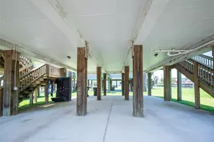 1728 69th St, Galveston, TX 77551 - Photo 35