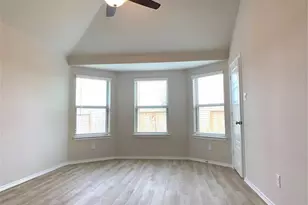 2203 Levant Ln, Baytown, TX 77523 - Photo 9