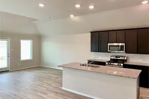 2203 Levant Ln, Baytown, TX 77523 - Photo 3