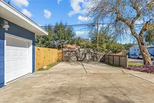 802 18th Ave N, Texas City, TX 77590 - Photo 21