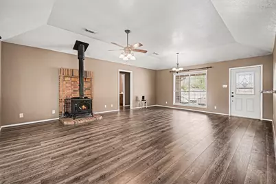 21503 Pecan Bend Road, Damon, TX 77430 - Photo 9