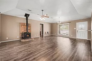 21503 Pecan Bend Rd, Damon, TX 77430 - Photo 9