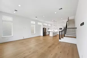 5004 Darling St, Houston, TX 77007 - Photo 13