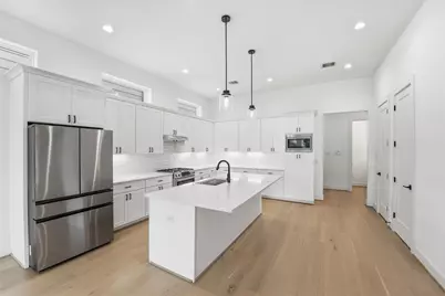 5004 Darling Street, Houston, TX 77007 - Photo 9