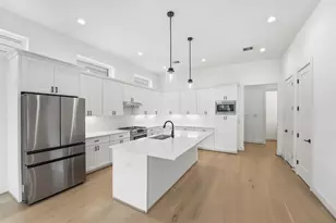 5004 Darling St, Houston, TX 77007 - Photo 9