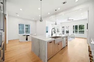1317 Waverly St, Houston, TX 77008 - Photo 13