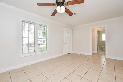 44 Farrell Street, Houston, TX 77022 - Photo 11