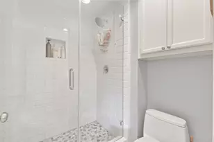 14102 Pinerock Ln, Houston, TX 77079 - Photo 19