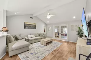 14102 Pinerock Ln, Houston, TX 77079 - Photo 13