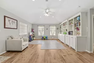 14102 Pinerock Ln, Houston, TX 77079 - Photo 23