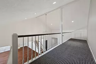10707 Boardwalk St, Houston, TX 77042 - Photo 27