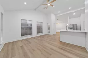 4735 Woodford St, Baytown, TX 77521 - Photo 9