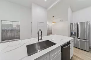 4735 Woodford St, Baytown, TX 77521 - Photo 19
