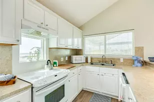 16906 Beachcomber Dr, Jamaica Beach, TX 77554 - Photo 21