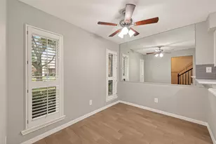 10180 Longmont Dr, Houston, TX 77042 - Photo 7