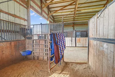 8625 Sandy Point Road, Bryan, TX 77807 - Photo 15