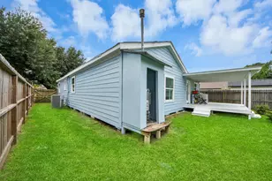 220 Styers St, Houston, TX 77022 - Photo 35