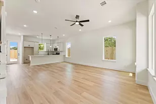 9119 Henrietta St, Houston, TX 77088 - Photo 3