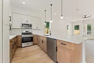 9119 Henrietta St, Houston, TX 77088 - Photo 9