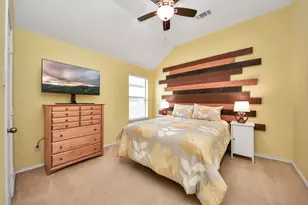 5115 Carson Hill Ln, Houston, TX 77092 - Photo 9