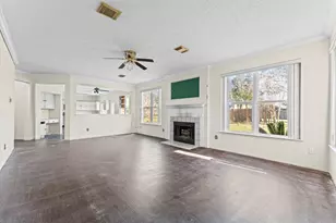 1306 Hunter Wood Dr, League City, TX 77573 - Photo 15