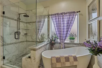 11 Filigree Pines Place, The Woodlands, TX 77382 - Photo 21