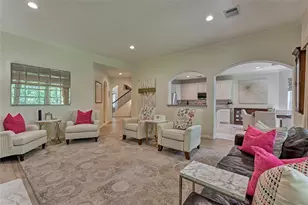 11 Filigree Pines Pl, The Woodlands, TX 77382 - Photo 13
