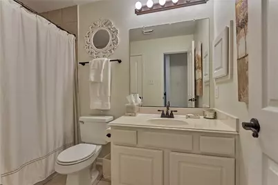 11 Filigree Pines Place, The Woodlands, TX 77382 - Photo 33