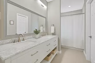 6019 Winsome Ln, Houston, TX 77057 - Photo 13